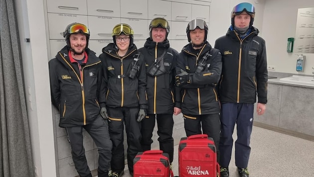 Rescuer team with Josef Eberharter, Lorenz Gruber, Peter Schiestl, Walter Bliem and Daniel Hentschel (from left) at the rescue site. (Bild: zVg)