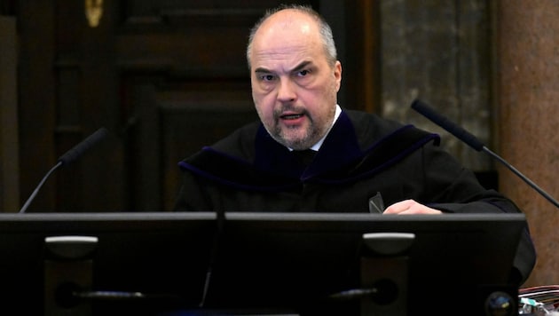 Radasztics a dirigé le procès Kurz en tant que juge. (Bild: APA/HELMUT FOHRINGER)