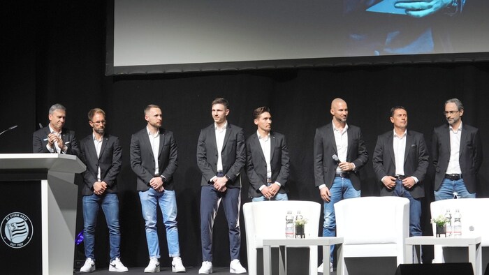 Das erfolgreiche Trainerteam des SK Sturm - jetzt bis 2026 an Bord.