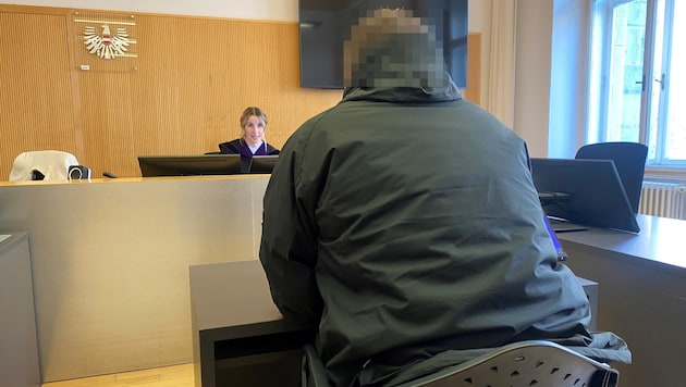 The accused confessed in court. He must now undergo therapy as ordered. (Bild: Chantall Dorn, Krone KREATIV)