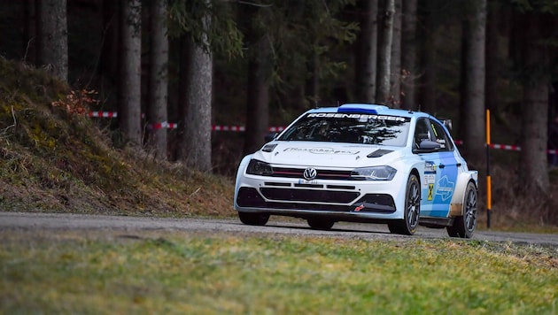 Racing driver Kris Rosenberger also wanted to take part in the charity event on a forest trail near the Rettenbachalm (Bild: Dostal Harald)