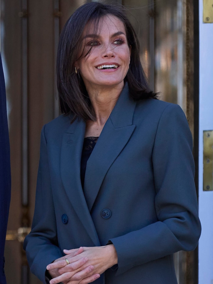 Fesch! Queen Letizia of Spain now wears a long bob.