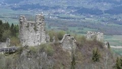 Die Ruine der Ortenburg: Der älteste Teil der Burg ist baulich gesichert. (Bild: Markus Wenninger)