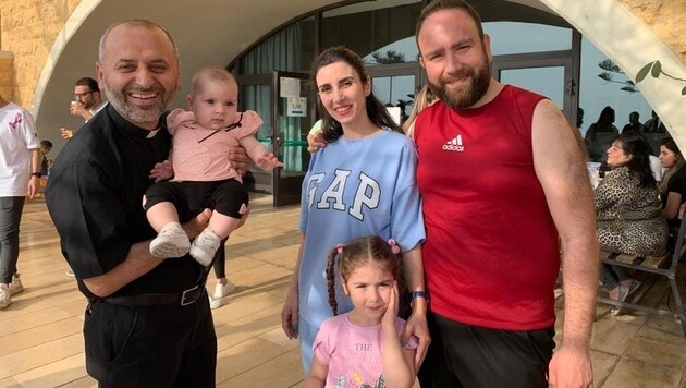 A new start: Nihad Luxa and her family are grateful for the help. The four of them have now started a new life in Lebanon. (Bild: Salesianer Don Boscos)