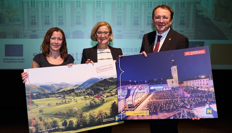 Cornelia Janker, Johanna Mikl- Leitner und Matthias Stadler stellten Tourismus- Offensive vor. (Bild: NLK Pfeiffer)