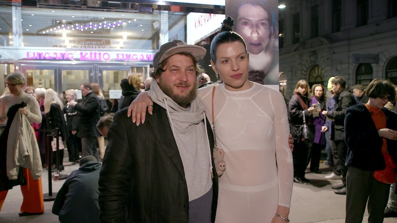 David Scheid und Anja Plaschg hier bei Aufführung von „Des Teufels Bad“ in der deutschen Hauptstadt.  (Bild: krone.tv)