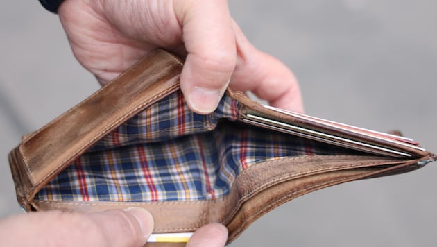 Werden berechtigte finanzielle Ansprüche nicht ausbezahlt, ist rasch Ebbe in der Brieftasche.  (Bild: Karl Schöndorfer)