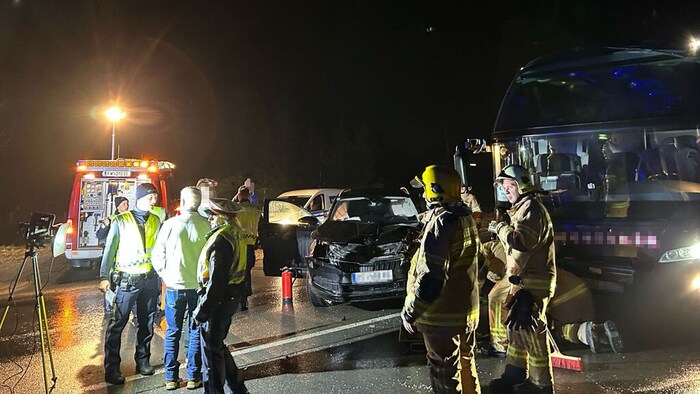 The fire department, Red Cross and police attended to the accident and the young people.