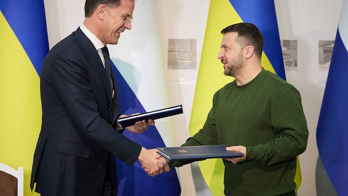 Die Ukraine hat am Freitag ein Sicherheitsabkommen mit den Niederlanden unterzeichnet (im Bild ...