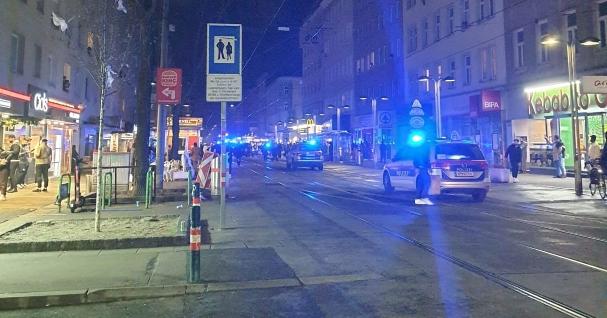 Chaos-Einsatz in Wien - Messerstecherei: Gaffer verhindern Festnahmen ...