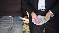 Reiche werden reicher, Arme bleiben arm. Obwohl es Möglichkeiten zum Ausgleich gäbe, stehen diese in Österreich aber nicht hoch im Kurs. (Bild: Claus Mikosch - stock.adobe.com)
