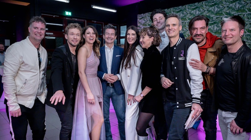 Party nach der Premiere: Thommy und Amélie feierten den gelungen Abend mit Künstlern wie Monika Ballwein Alexander Eder, Medienmachern und Promis. (Bild: Molnar Attila)