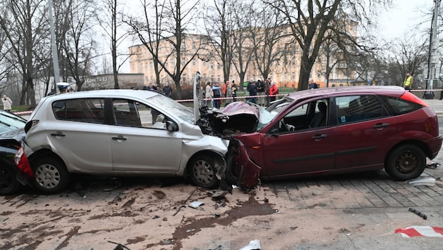 L'automobiliste qui a blessé 20 personnes vendredi en Pologne aurait agi avec intention. (Bild: AFP)