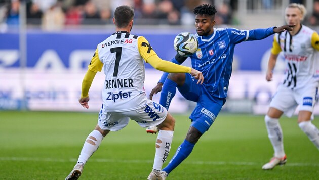Mensah against Renner in the Linz derby (Bild: Dostal Harald)