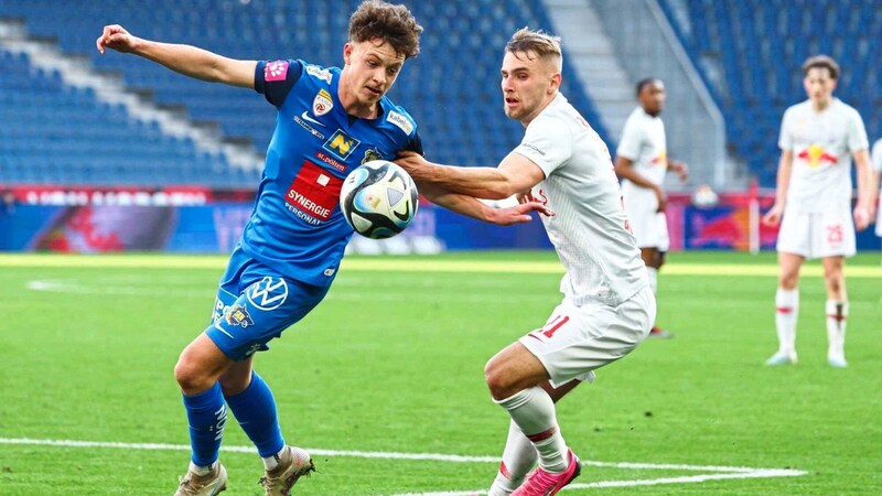 Raphael Hofer spulte als Linksverteidiger bisher immer die vollen 90 Minuten ab. (Bild: GEPA pictures/David Geieregger)