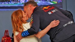 Küssen erlaubt: Geri Halliwell und Christian Horner tauschten im Fahrerlager Zärtlichkeiten aus. (Bild: GEPA pictures)