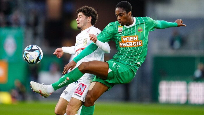 Kongolo, who had already been cautioned, was shown a yellow card for the foul.