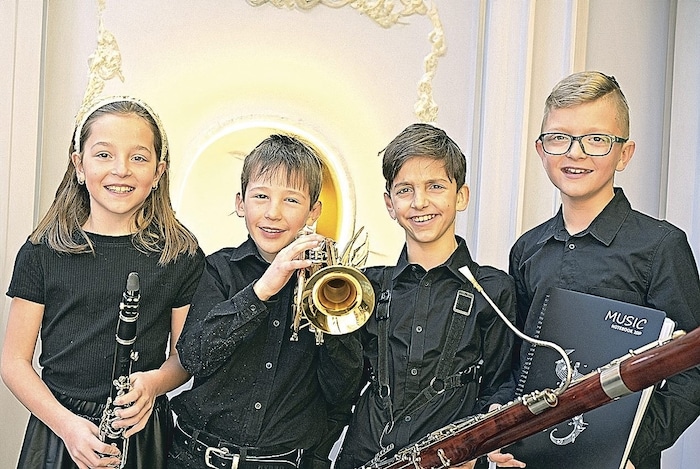 The four royal narrators.