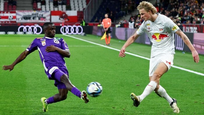 Maurits Kjaergaard (right) lacked the finishing touch.