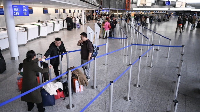 Según una primera estimación del grupo Lufthansa, unos 200.000 pasajeros se verán afectados en los dos días de huelga anunciados por Verdi, jueves y viernes. 
