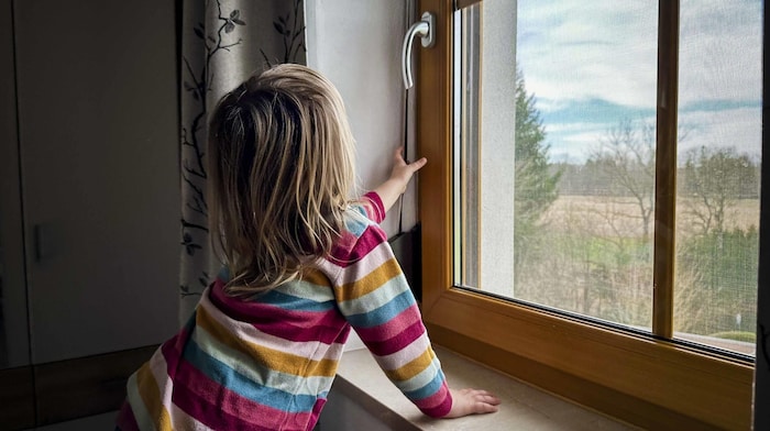 En los hogares con niños, las manillas de las ventanas deben poder cerrarse siempre con llave. 