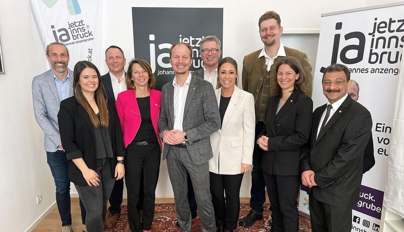 Anzengruber stellte seine Top 10 im Bürgerbüro Innsbruck vor. (Bild: JA)