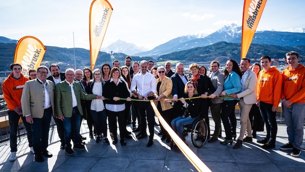 "We are all pulling in the same direction," emphasized Tursky's Liste Neues Innsbruck at the presentation on the 13th floor of the Adlers Hotel. (Bild: Das neue Innsbruck)