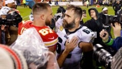 Zwei Super-Bowl-Champions auf einem Bild: Travis (l.) und Jason Kelce (Bild: APA/Getty Images via AFP/GETTY IMAGES/David Eulitt)