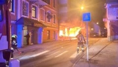 Das Feuer breitete sich rasend schnell aus. (Bild: Feuerwehr Liezen-Stadt)