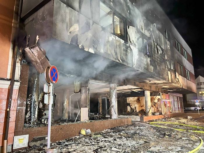 Das Haus wurde völlig zerstört.
