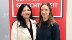 Klubchefin Manuela Auer und Landesfrauenvorsitzende Stefanie Matei wollen Gewaltschutz und Gleichstellung vorantreiben. (Bild: SPÖ Vorarlberg)