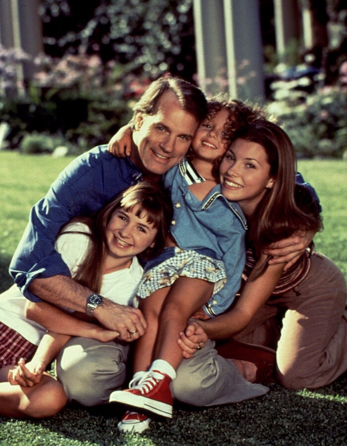 Stephen Collins, Beverley Mitchell, Mackenzie Rosman és Catherine Hicks az "Egy mennyei család" ...