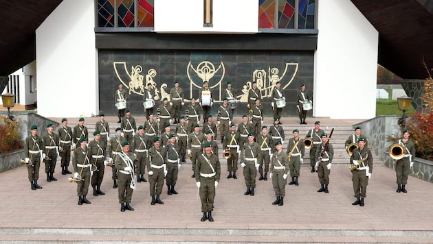 Feierliche Anlässe von Bundesheer, Land und Republik gestaltet die Militärmusik ebenso wie Bälle und große Konzerte. (Bild: Stefan Schusser)