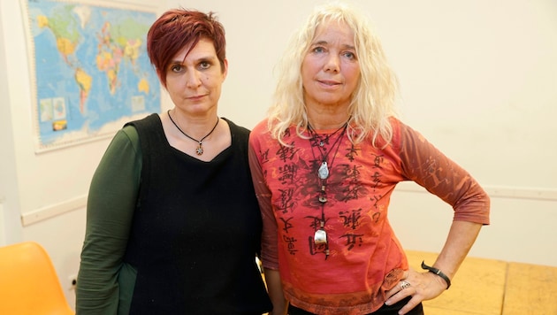 Claudia Astner (à gauche) et Trixi Halama enseignent dans des écoles viennoises en difficulté. (Bild: Reinhard Holl)