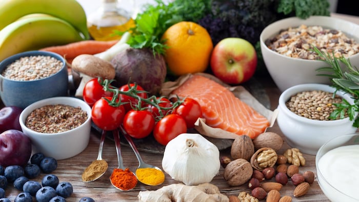 Gemäß dem Motto „Bunt und gesund“ stehen neben Gemüse auch Nüsse und Hülsenfrüchte am täglichen Speiseplan.