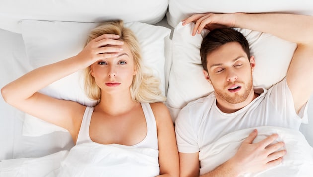 Men are more frequently affected by sleep apnoea than women. (Bild: lev dolgachov. stock.adobe.com / KroneMED)