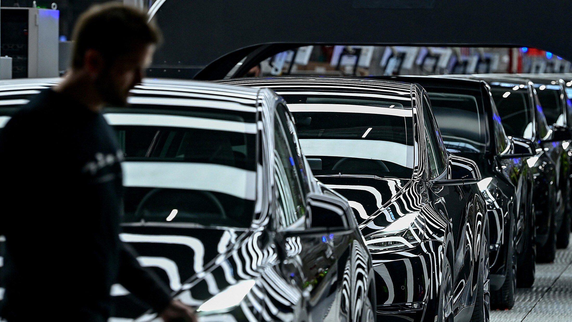 In the first quarter, Tesla sales fell for the first time in four years, contrary to market expectations, by 8.5 percent compared to the same period last year to just under 387,000 cars. (Bild: APA/AFP/POOL/Patrick Pleul) In the first quarter, Tesla sales fell for the first time in four years, contrary to market expectations, by 8.5 percent compared to the same period last year to just under 387,000 cars. (Bild: APA/AFP/POOL/Patrick Pleul)