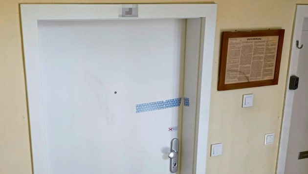 The 14-year-old died behind this door. (Bild: Klemens Groh, Krone KREATIV)