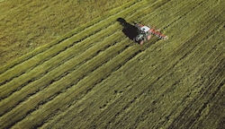 Fruchtbare und große Flächen stehen den Bauern in Göming zur Verfügung. (Bild: EXPA/ JFK)