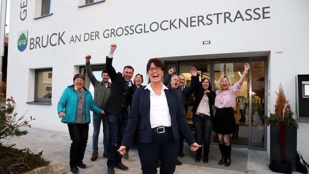 Barbara Huber celebrated with her team in 2019: can she now defend the office? (Bild: Hölzl Roland)