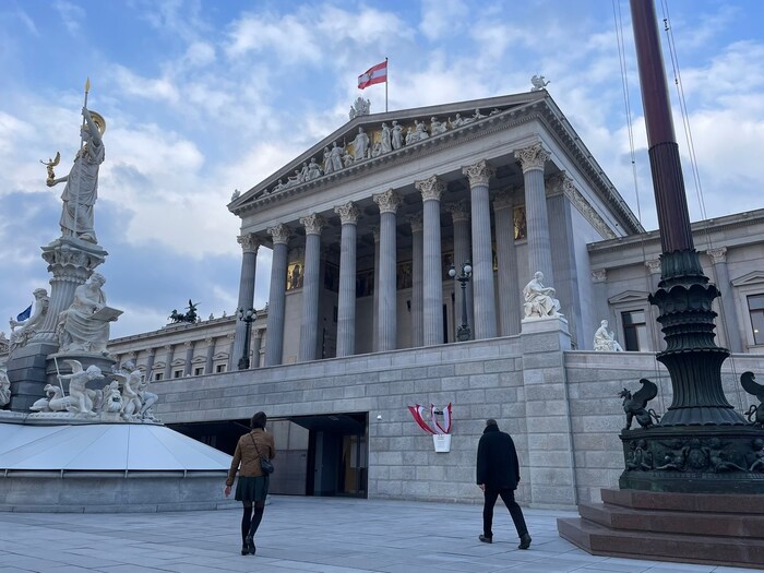 Schrödingers Österreich: Gleichzeitig „zu weit rechts“ und „nicht rechts genug“?
