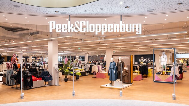 La chaîne de vêtements a démarré hier avec un magasin de 2300 mètres carrés à Gmunden. (Bild: Kristof Puller )