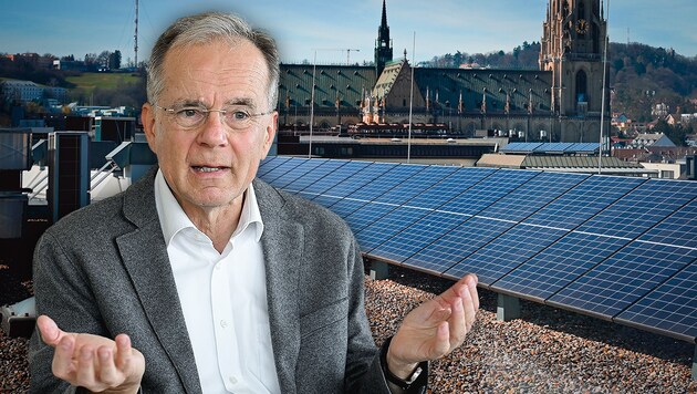 En 1996, la Asociación para el Ahorro de Energía instaló un sistema fotovoltaico en el tejado del edificio del que es inquilina. "Se amplió en 2010; no podía ser más grande", dice Gerhard Dell. (Bild: Markus Wenzel, Krone KREATIV)