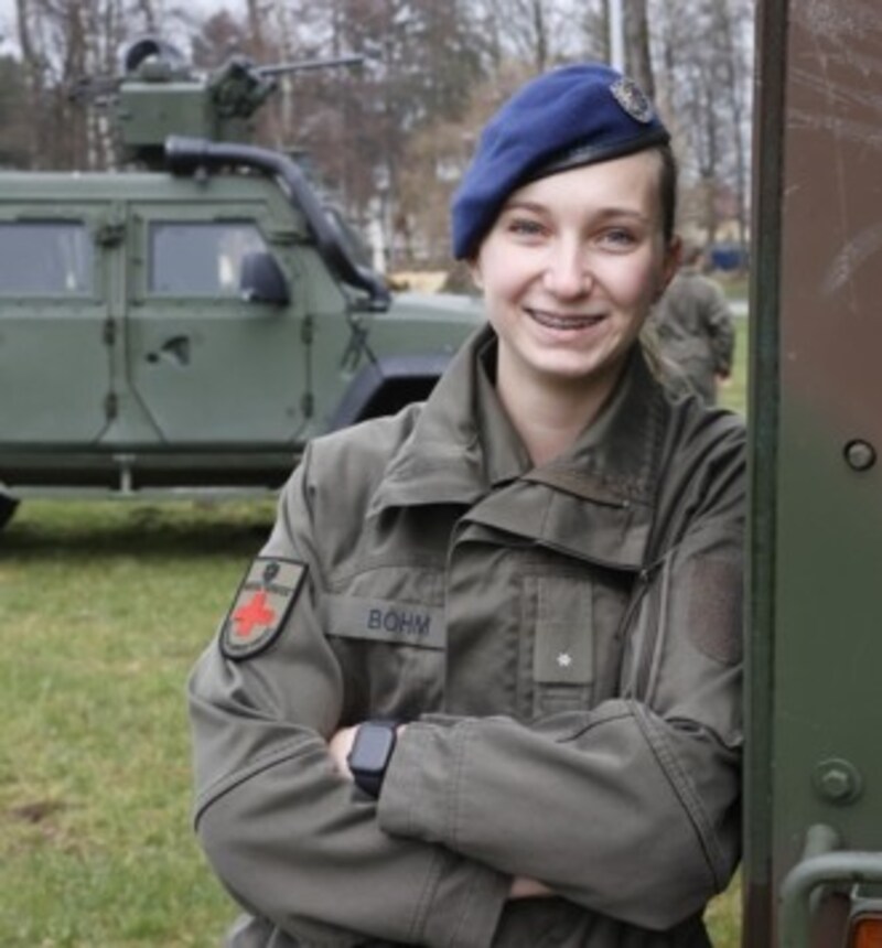 Tamara Böhm from Bergheim is part of the medical training company. The 21-year-old is applying for admission to medical school. She wants to become a military doctor. (Bild: Tschepp Markus)