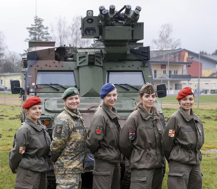 They are serving in the province of Salzburg: Adriana Miletic, Stefanie Unterberger, Tamara ...