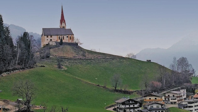 Die Wallfahrtskirche St. Pankraz drückt sich vor allem zu Beginn der Tour ins Blickfeld. (Bild: Peter Freiberger)
