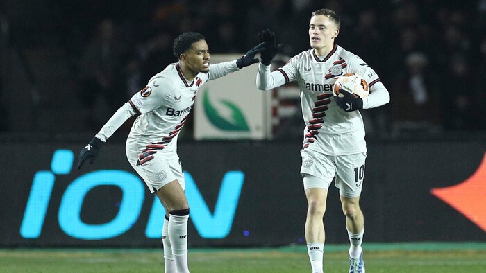 Florian Wirtz (r.) traf zum 1:2.