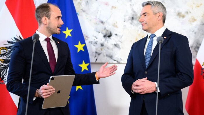 Der Kanzler höchstpersönlich verabschiedete den Staatssekretär am Freitag.