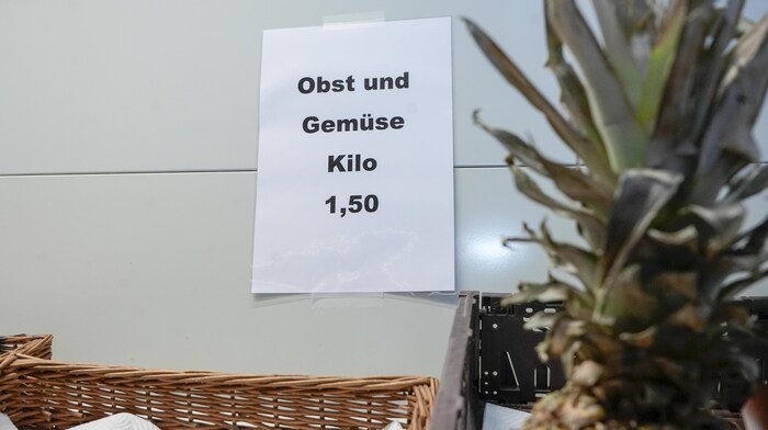 Es gibt auch günstig Obst und Gemüse.