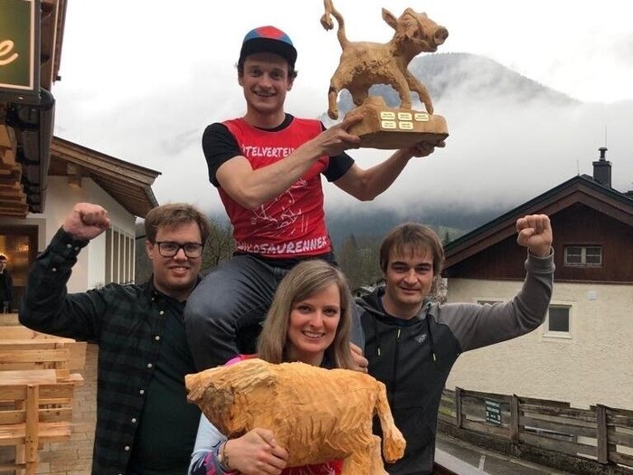 Die Vorjahres-Wildsau-Sieger: Thomas Volgger (Mi.) und Anna Wimmer.
